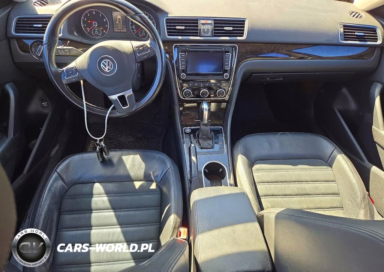2015 Volkswagen Passat Sel VIN:1VWCT7A31FC027251 - 8