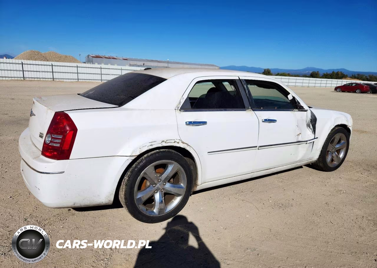 2010 Chrysler 300 Touring VIN:2C3CA5CV5AH263181 - 3