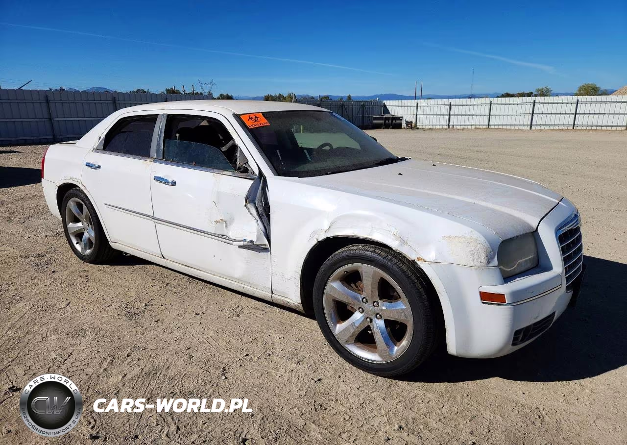 2010 Chrysler 300 Touring VIN:2C3CA5CV5AH263181 - 4