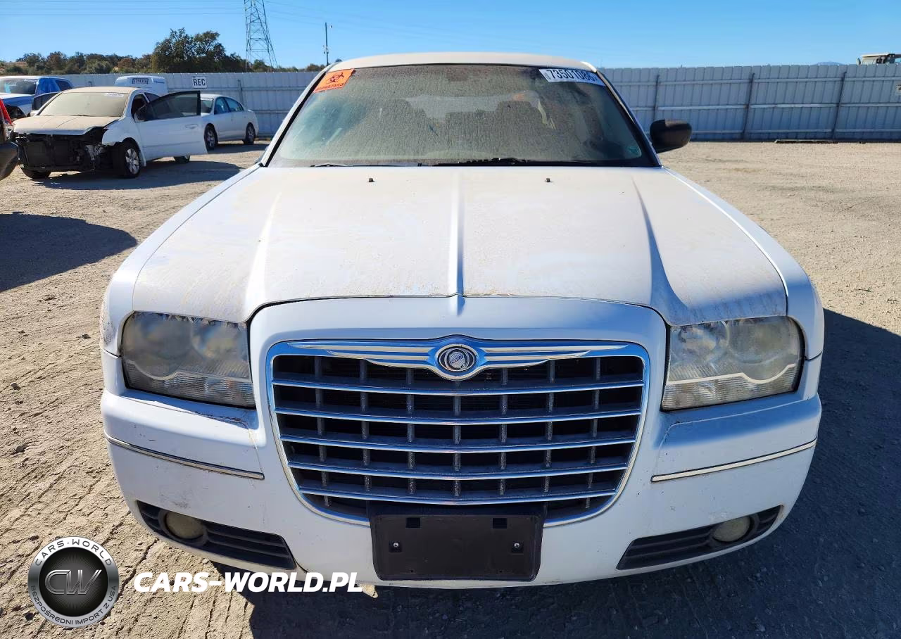 2010 Chrysler 300 Touring VIN:2C3CA5CV5AH263181 - 5