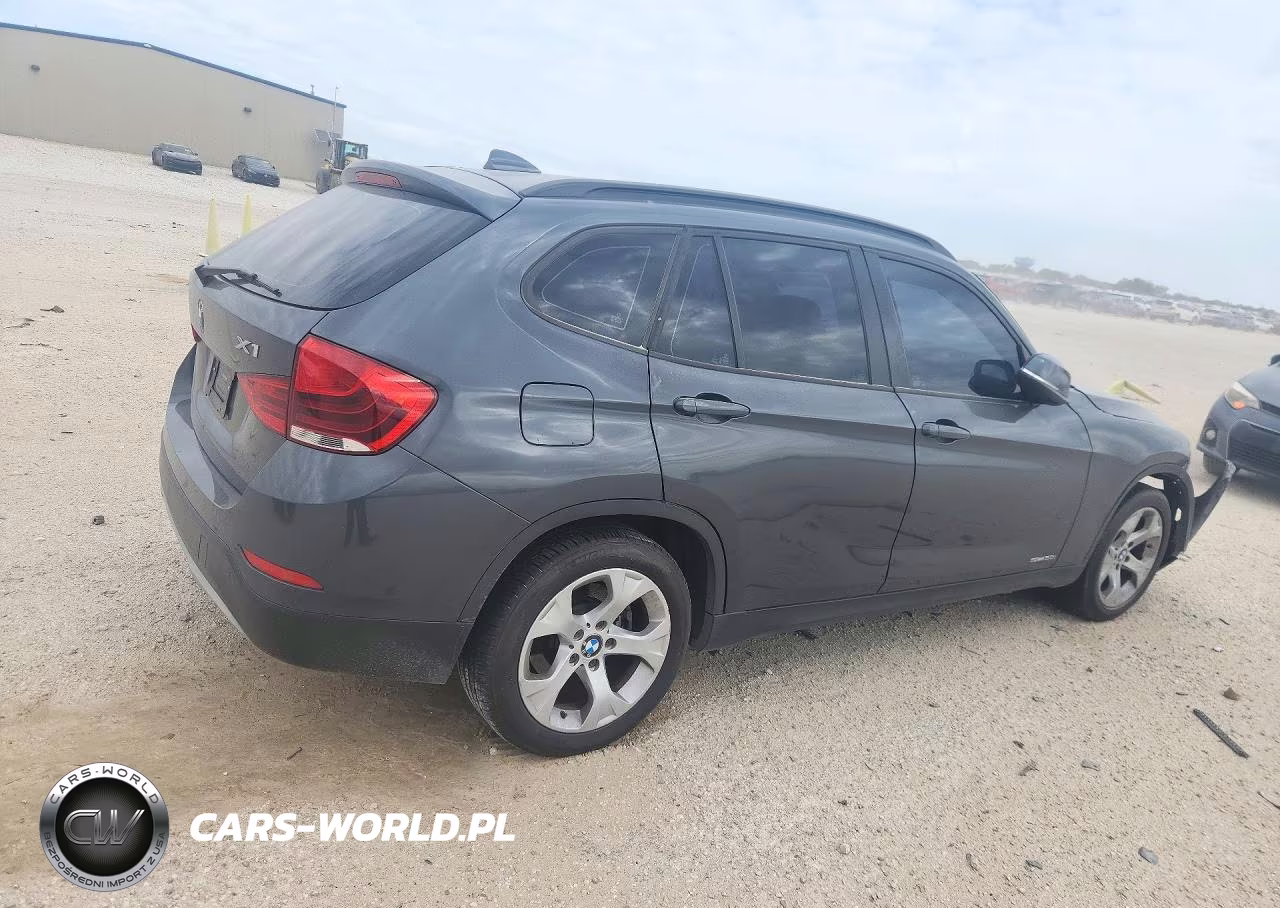 2014 BMW X1 Sdrive28I VIN:WBAVM1C54EVW54711 - 3