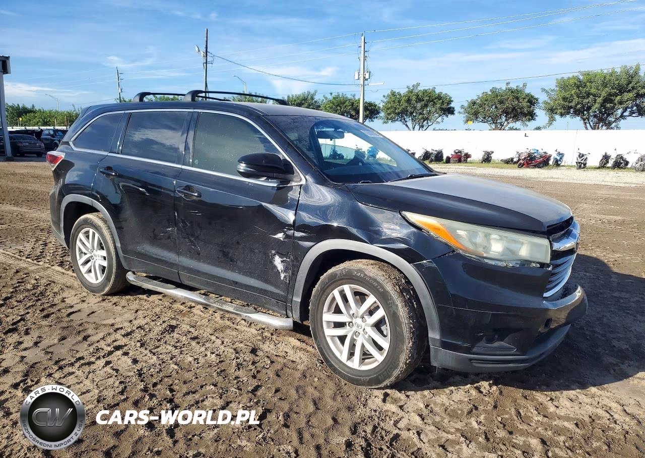 2015 Toyota Highlander Le VIN:5TDZARFHXFS016234 - 4