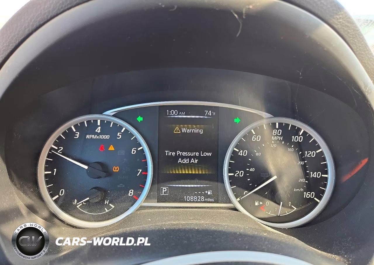 2017 Nissan Sentra Sr VIN:3N1AB7AP6HY282166 - 9