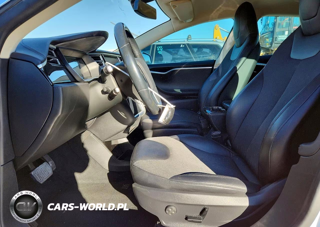 2014 Tesla Model S VIN:5YJSA1H11EFP68183 - 7