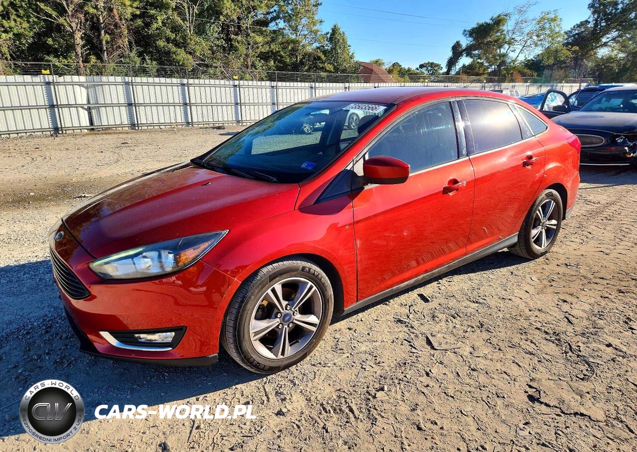 2018 Ford Focus Se VIN:1FADP3FE2JL238889 - 1