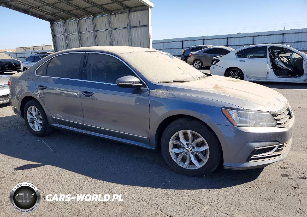 2016 Volkswagen Passat S VIN:1VWAT7A37GC047402 - 4