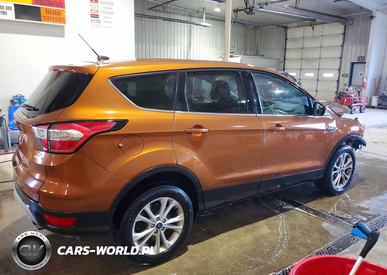 2017 Ford Escape Se VIN:1FMCU0GD0HUE65985 - 3