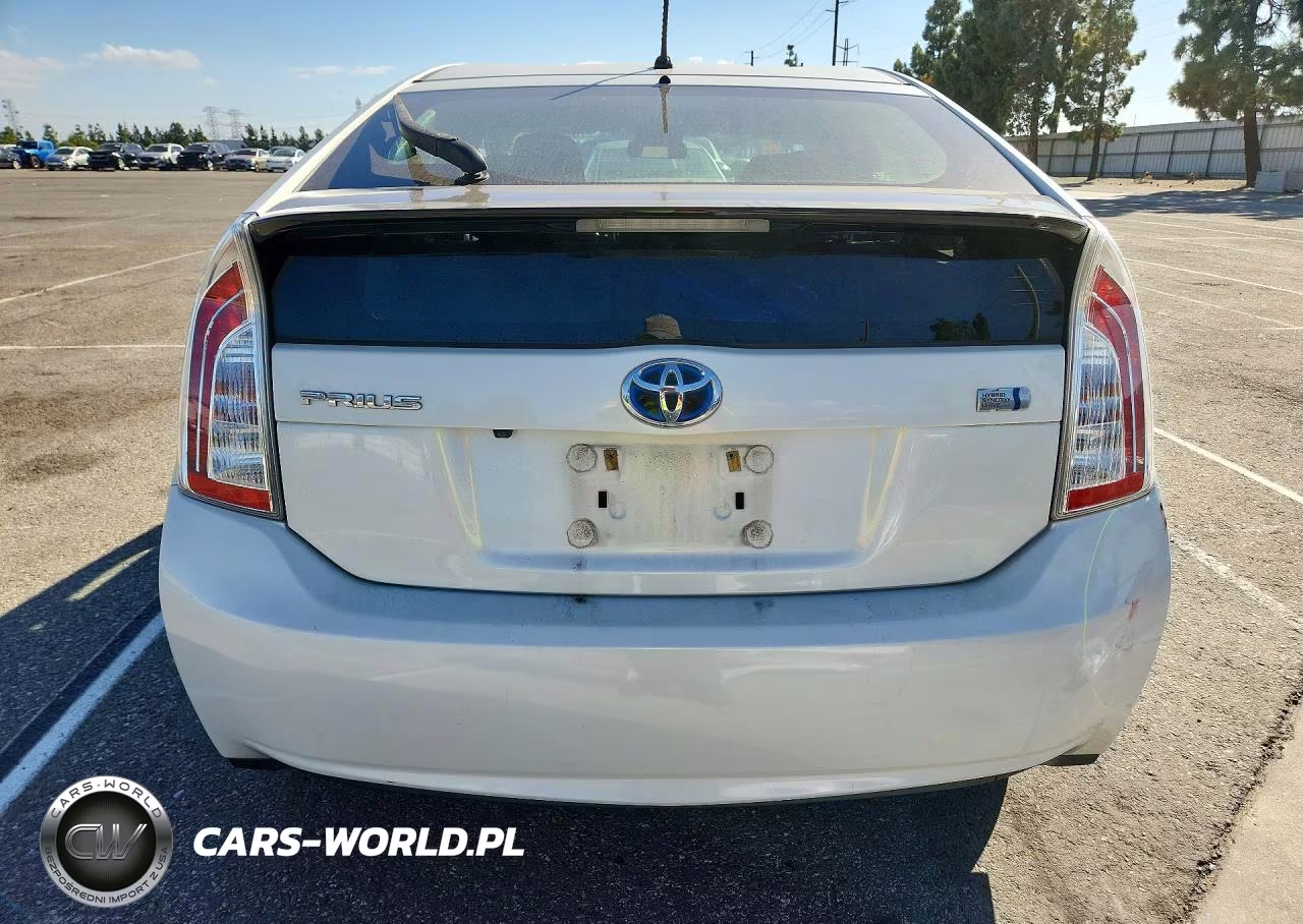 2015 Toyota Prius Two VIN:JTDKN3DU7F0450892 - 6