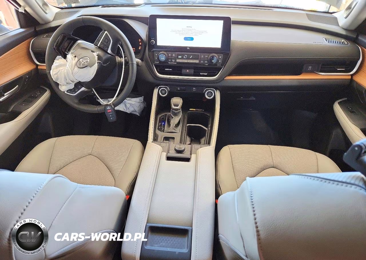 2026 Toyota Grand Highlander Platinum VIN:5TDAAAB53TS136771 - 8