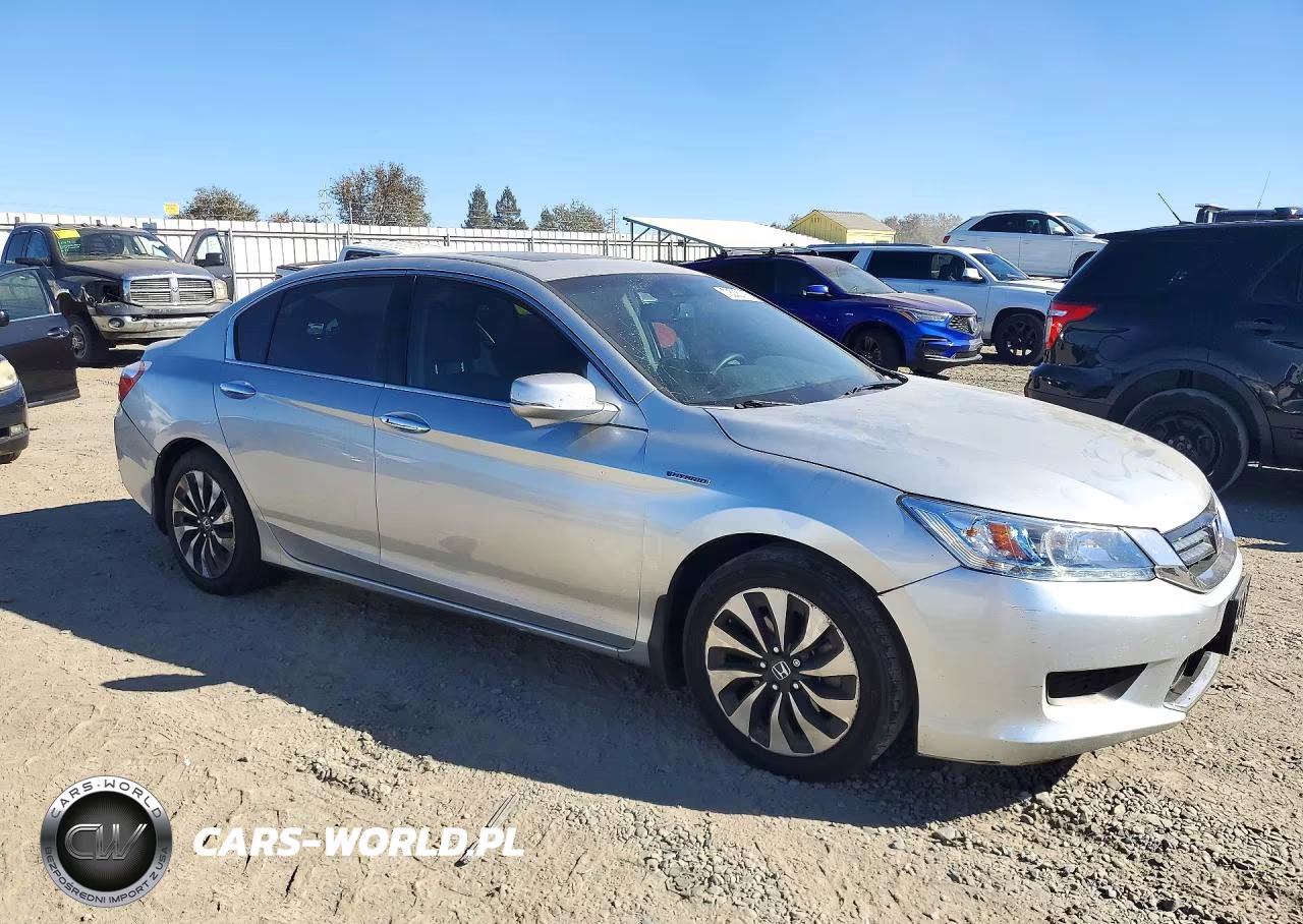 2014 Honda Accord Touring Hybrid VIN:1HGCR6F71EA010579 - 4