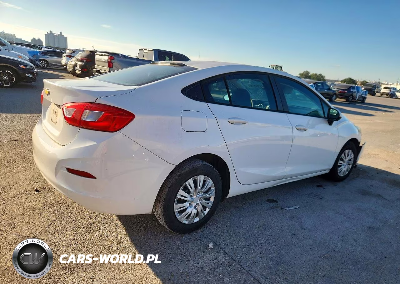 2017 Chevrolet Cruze Ls VIN:1G1BC5SM7H7111136 - 3
