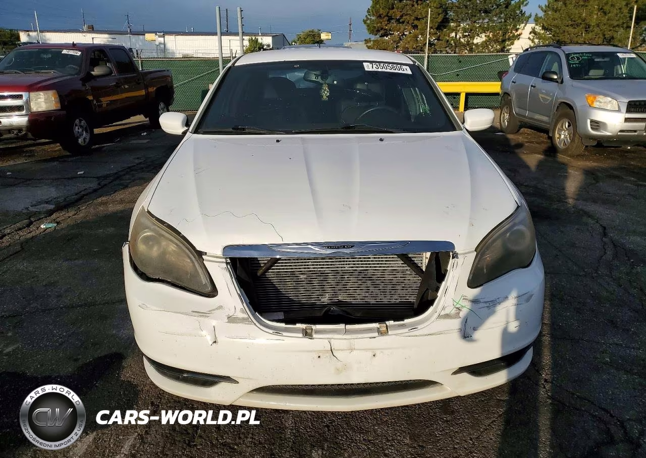 2013 Chrysler 200 Limited VIN:1C3CCBCG4DN628035 - 5