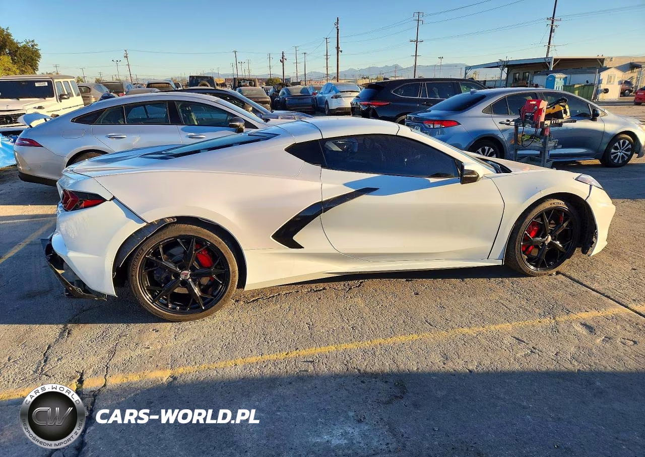 2020 Chevrolet Corvette Stingray 3Lt VIN:1G1Y82D46L5117523 - 3