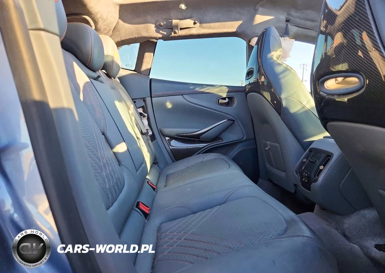 2021 Aston Martin Dbx VIN:SCFVUJAW2MTV02971 - 11