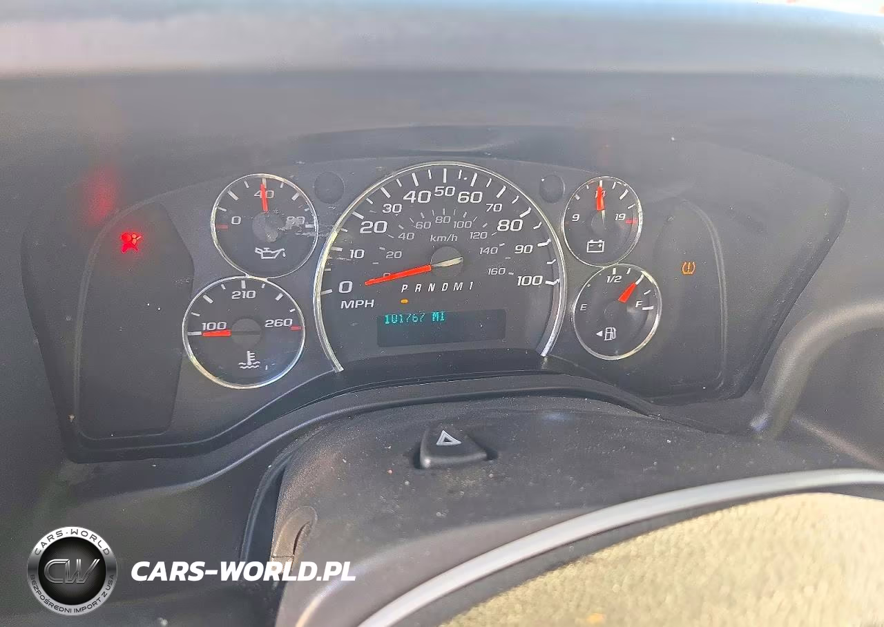 2018 Chevrolet Express 3500 Cargo Service Van VIN:1GCZGGFG4J1200441 - 9
