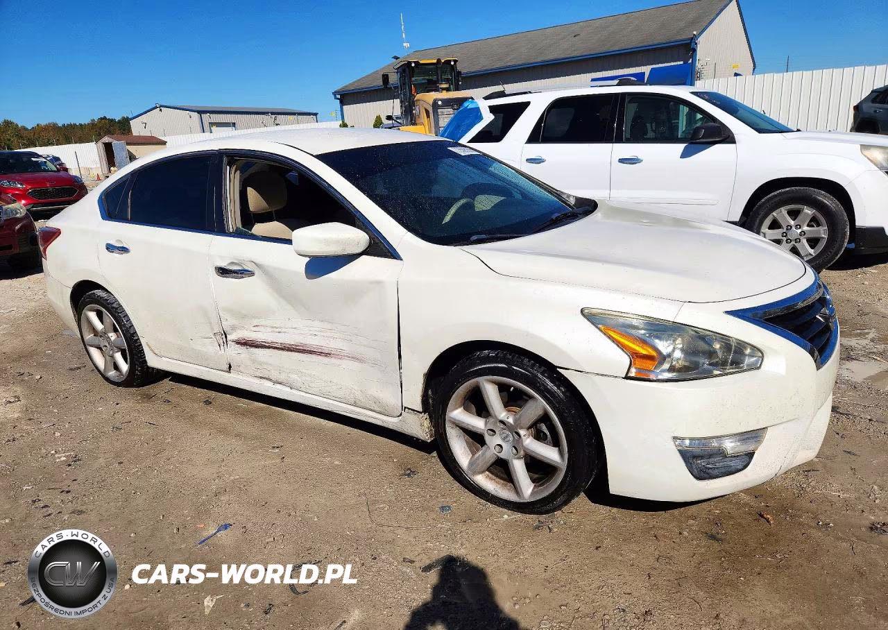 2013 Nissan Altima 2.5 VIN:1N4AL3AP1DC241326 - 4