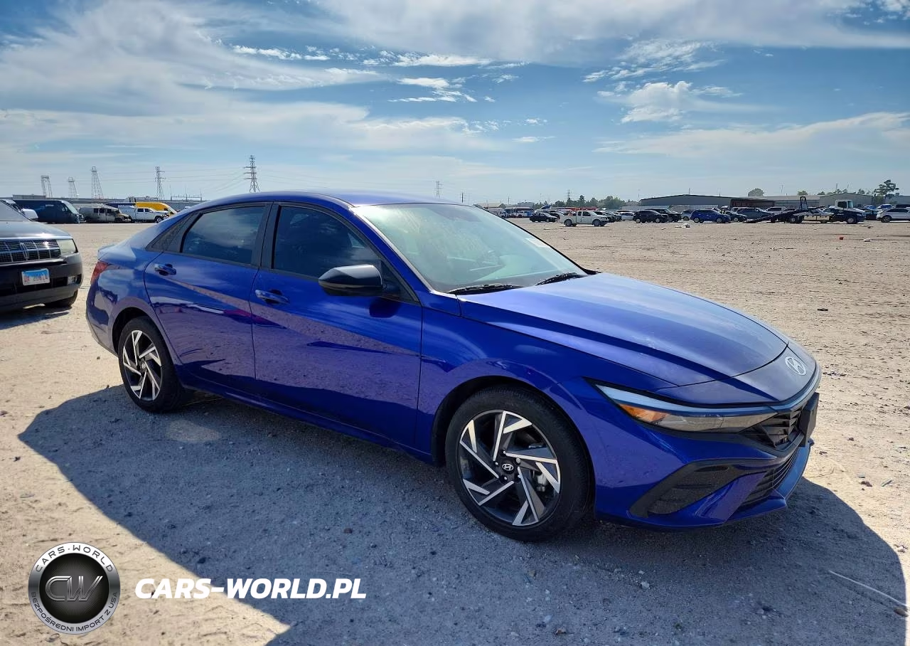 2025 Hyundai Elantra Sel Sport VIN:KMHLM4DG4SU978721 - 4