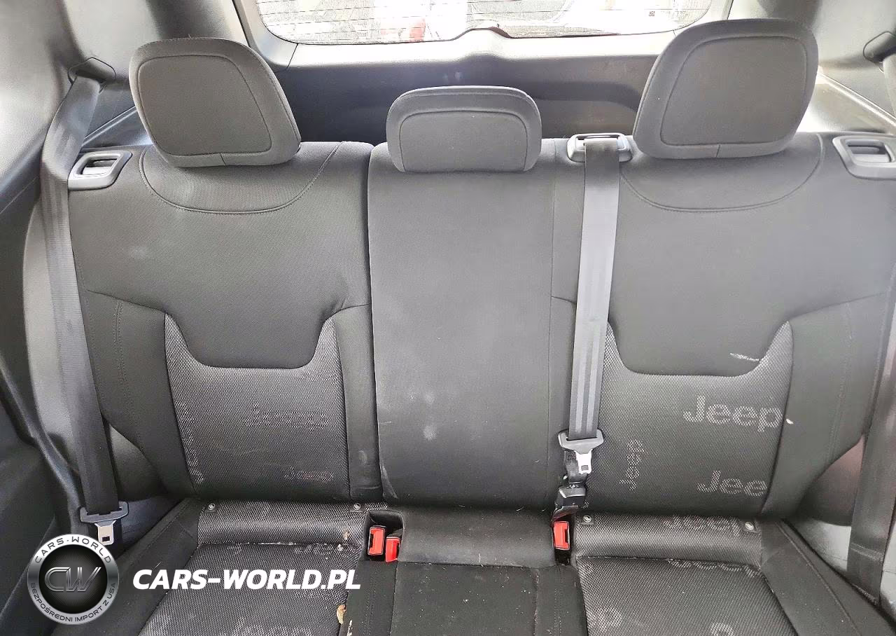 2016 Jeep Renegade Latitude VIN:ZACCJABT5GPD89181 - 10