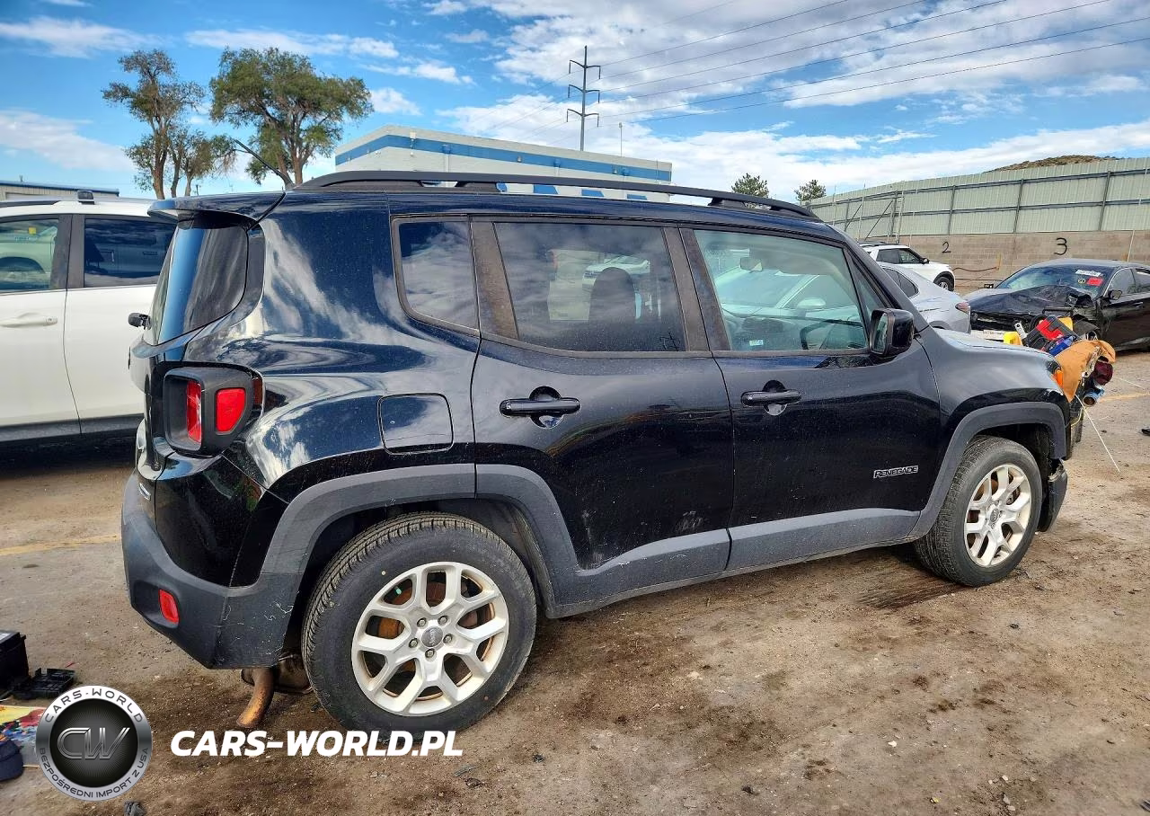 2016 Jeep Renegade Latitude VIN:ZACCJABT5GPD89181 - 3