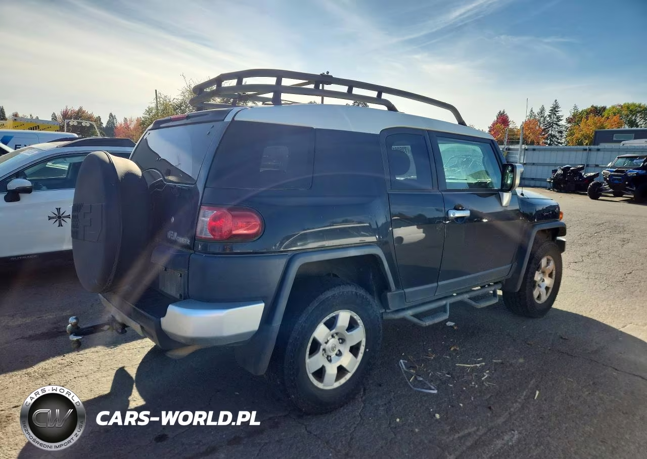 2007 Toyota Fj Cruiser Base VIN:JTEBU11F570022362 - 3