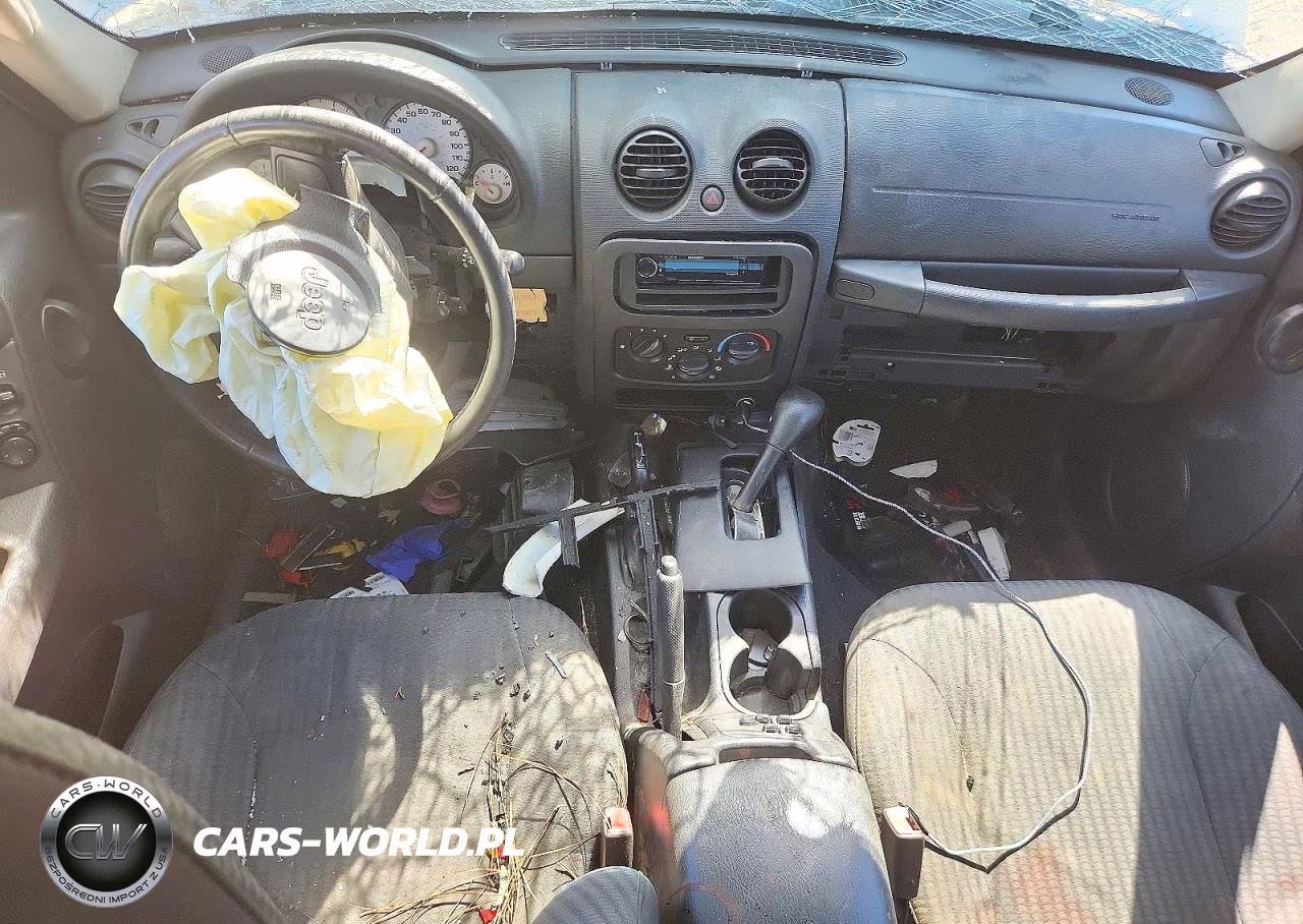 2004 Jeep Liberty Sport VIN:1J4GL48K84W219112 - 8