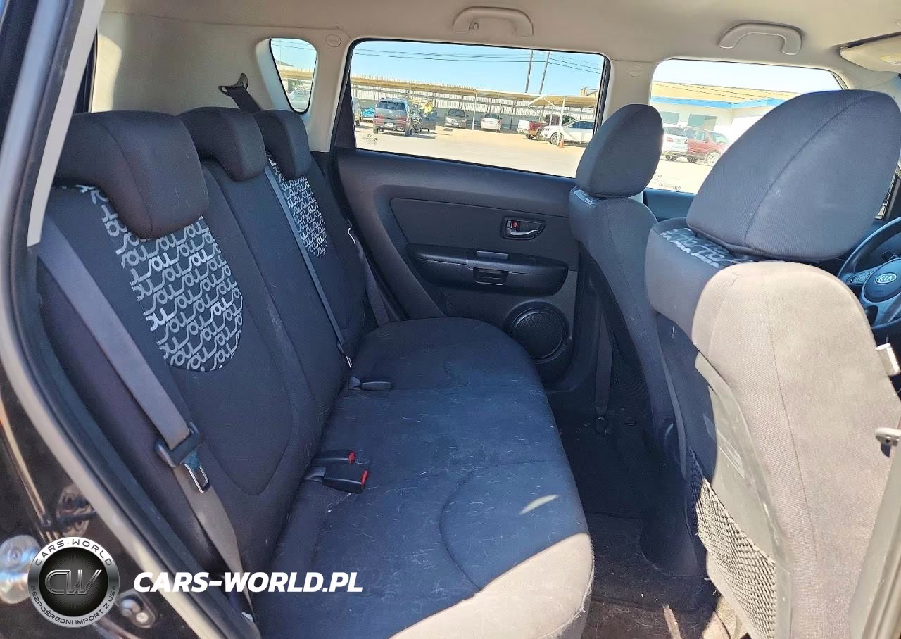 2010 Kia Soul + VIN:KNDJT2A20A7179933 - 11