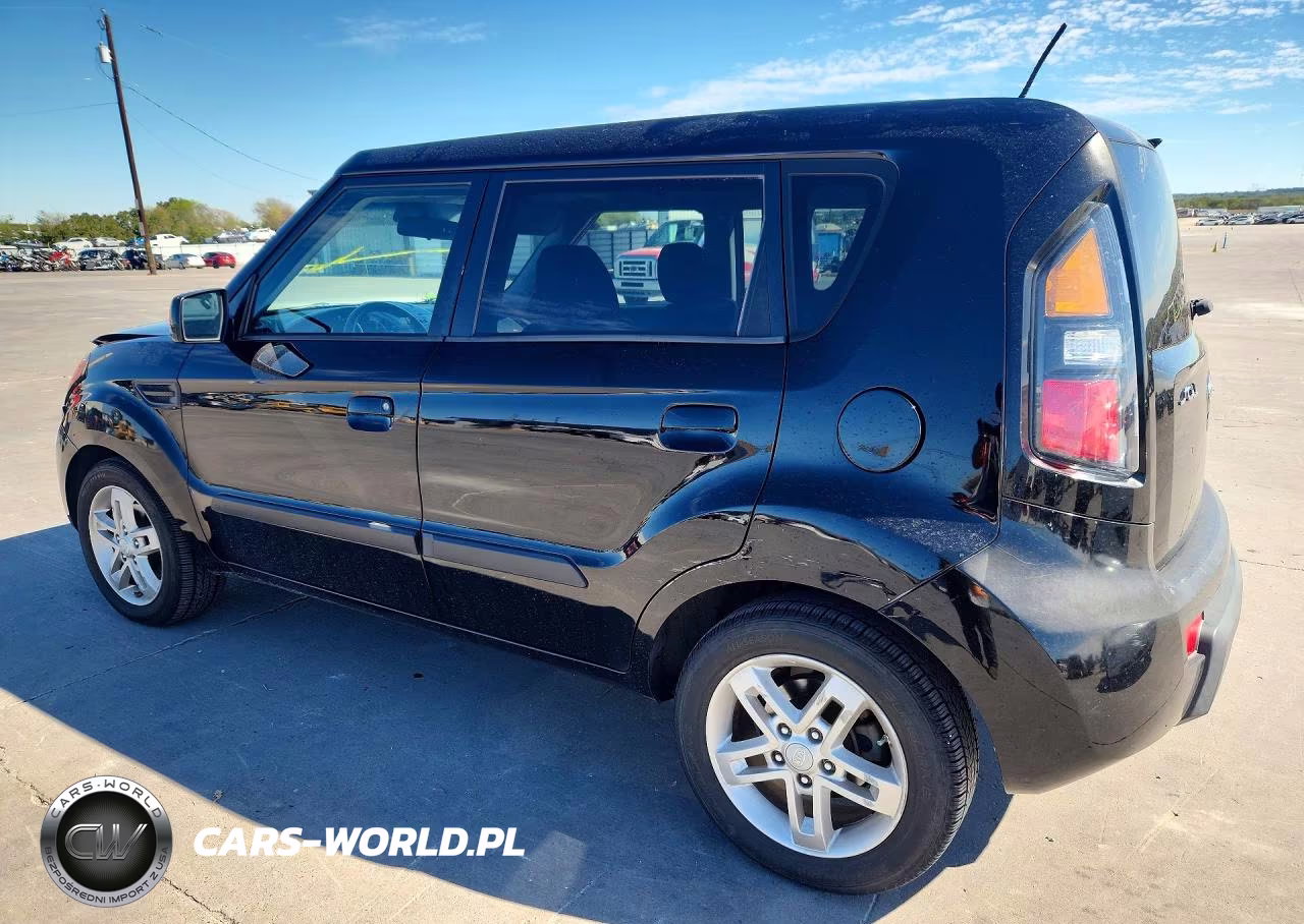 2010 Kia Soul + VIN:KNDJT2A20A7179933 - 2