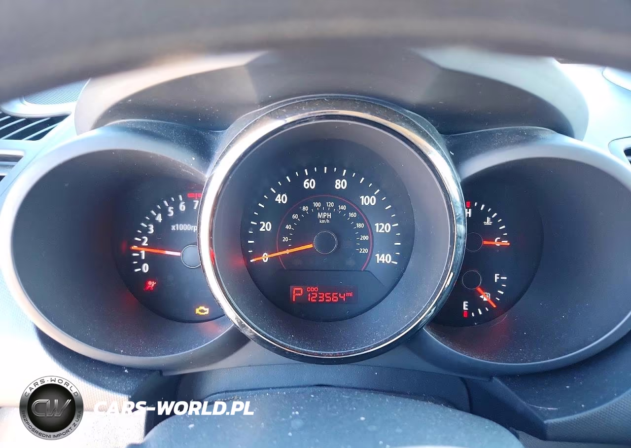 2010 Kia Soul + VIN:KNDJT2A20A7179933 - 9