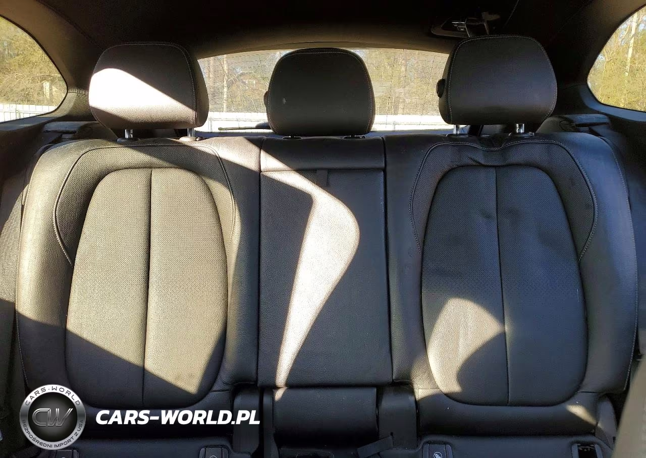 2018 BMW X1 Sdrive28I VIN:WBXHU7C30J5L06189 - 10
