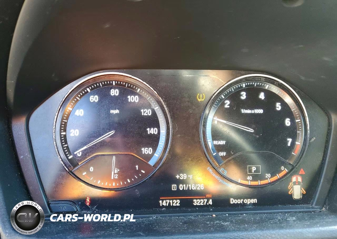 2018 BMW X1 Sdrive28I VIN:WBXHU7C30J5L06189 - 9