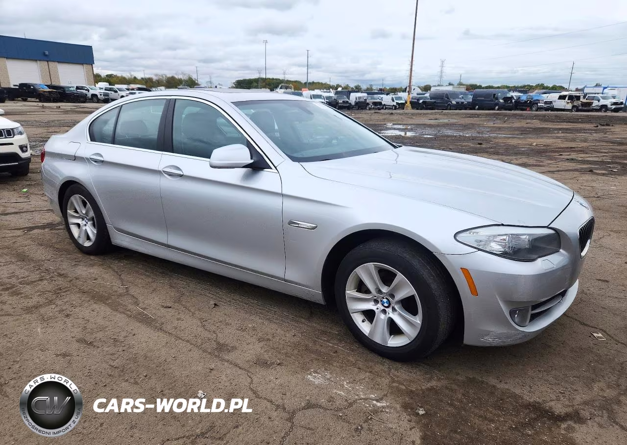 2013 BMW 528 Xi VIN:WBAXH5C5XDD109797 - 4