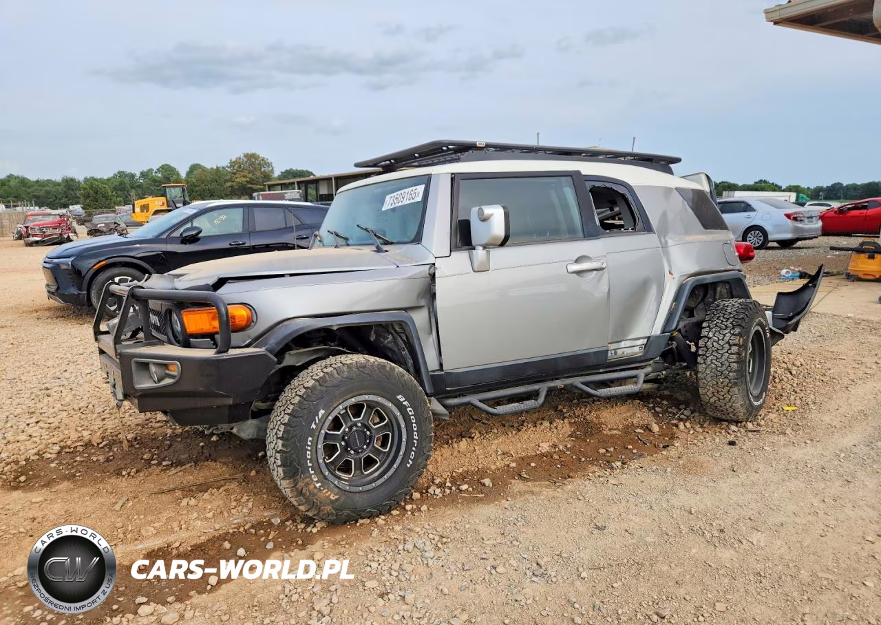 2010 Toyota Fj Cruiser Base VIN:JTEBU4BF0AK074638 - 1