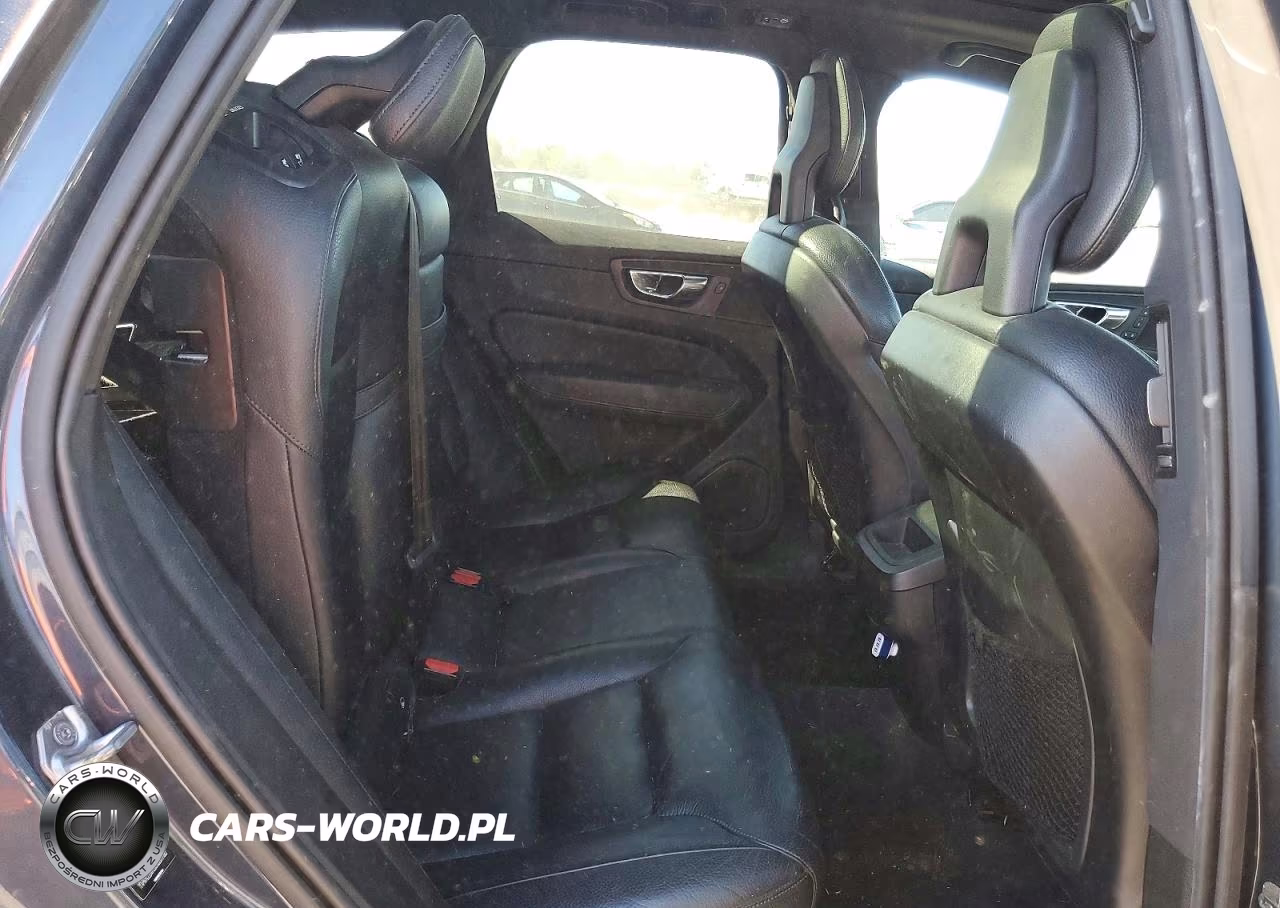 2018 Volvo Xc60 T6 Momentum VIN:YV4A22RK3J1007760 - 11
