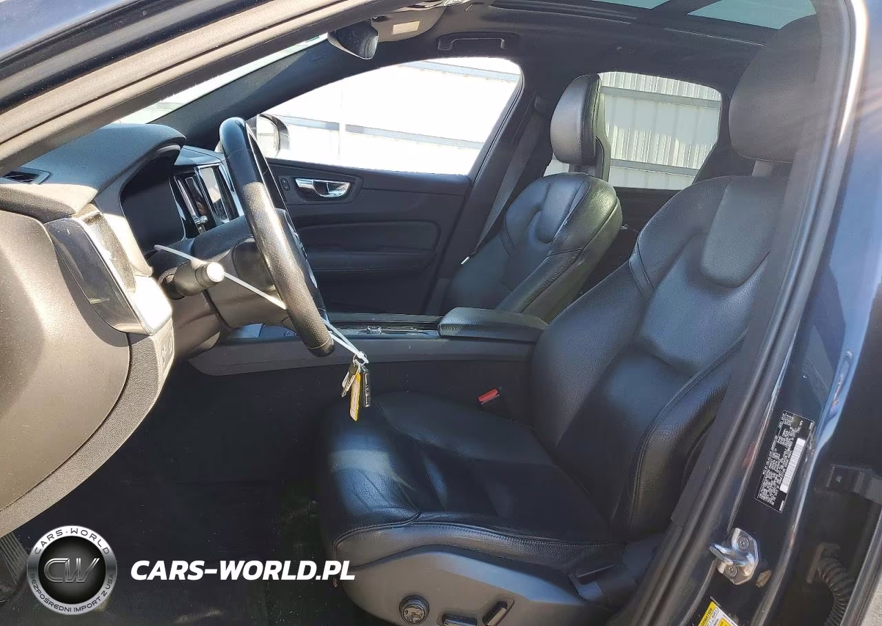 2018 Volvo Xc60 T6 Momentum VIN:YV4A22RK3J1007760 - 7