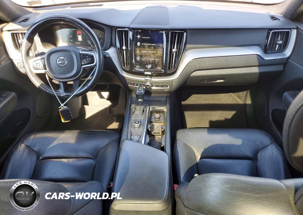 2018 Volvo Xc60 T6 Momentum VIN:YV4A22RK3J1007760 - 8