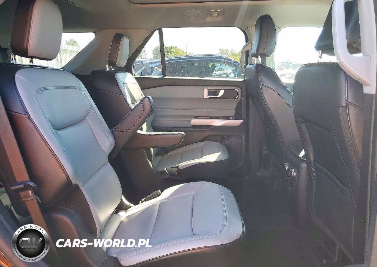 2021 Ford Explorer Xlt VIN:1FMSK8DH8MGA54754 - 11