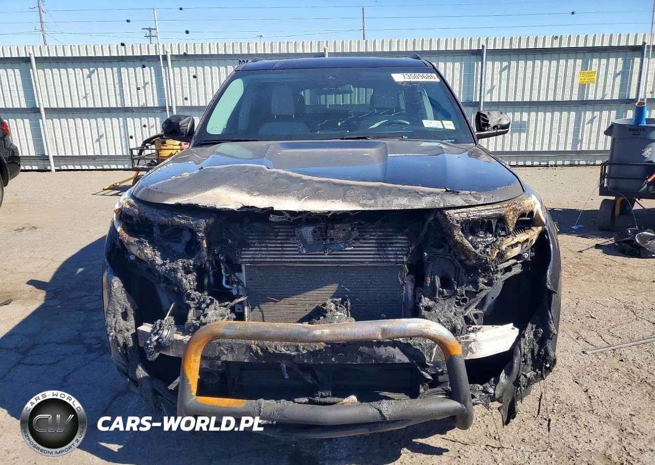 2021 Ford Explorer Xlt VIN:1FMSK8DH8MGA54754 - 5
