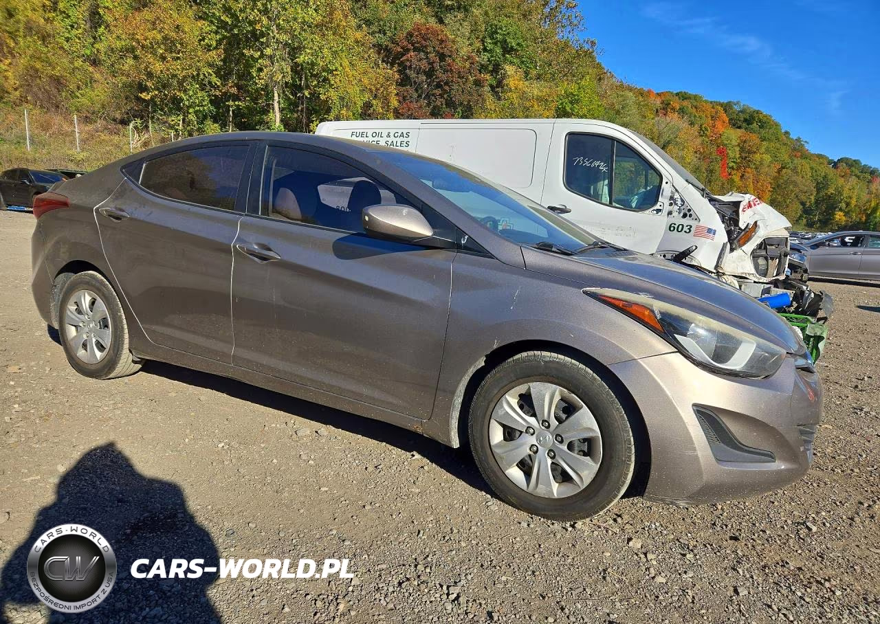 2016 Hyundai Elantra Se VIN:5NPDH4AE4GH679408 - 4