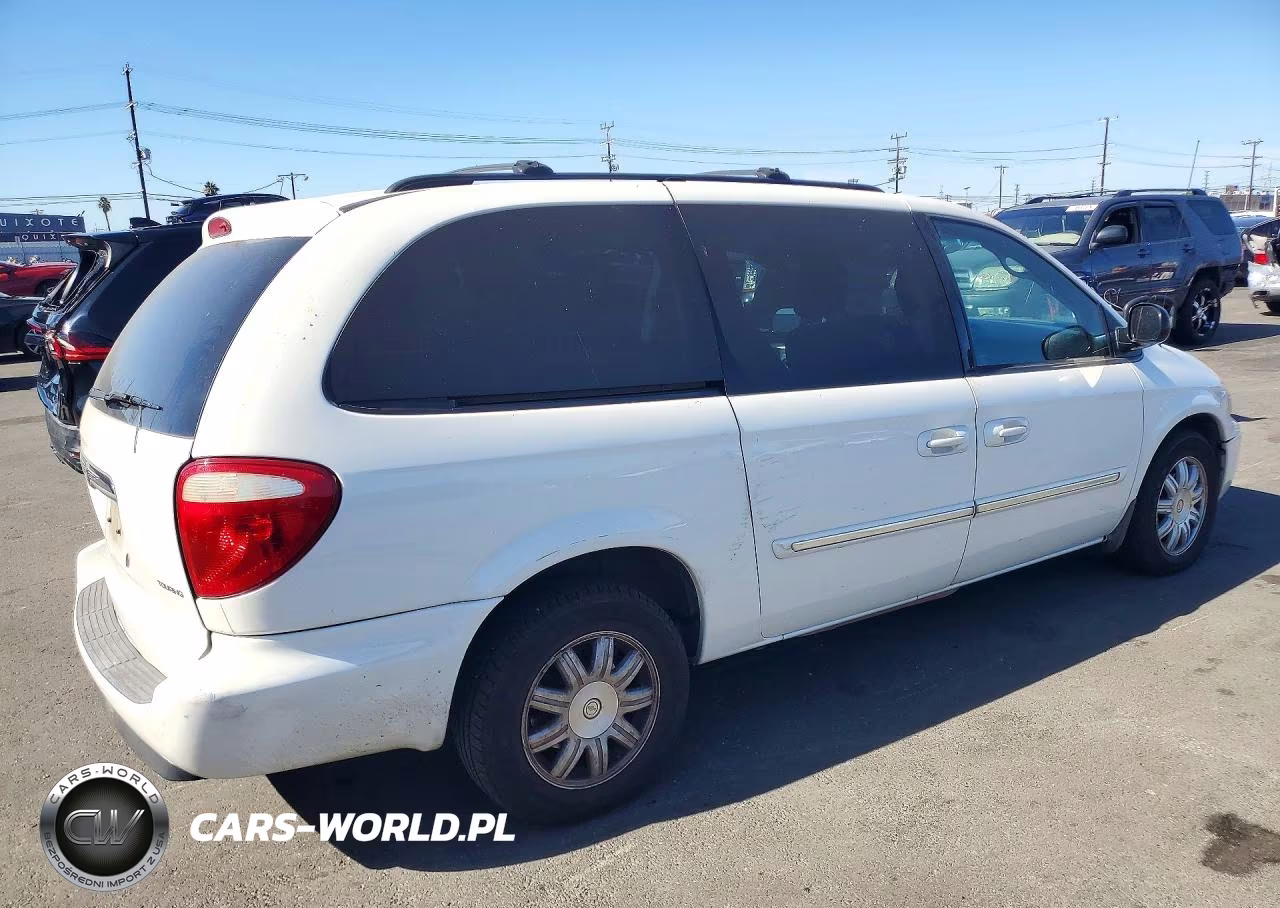 2006 Chrysler Town & Country Touring VIN:2A4GP54L26R859899 - 3