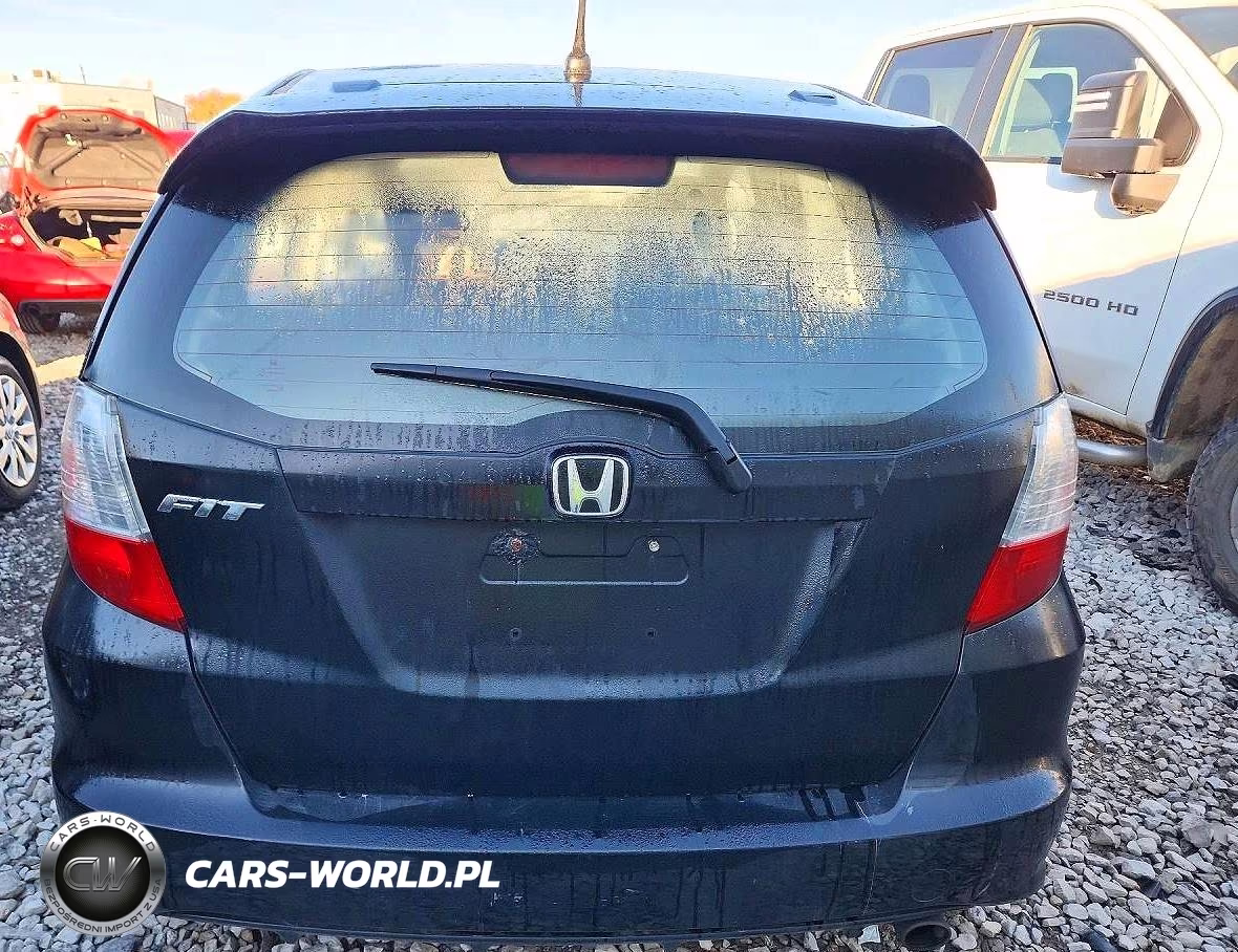 2011 Honda Fit Sport VIN:JHMGE8H52BC026095 - 6