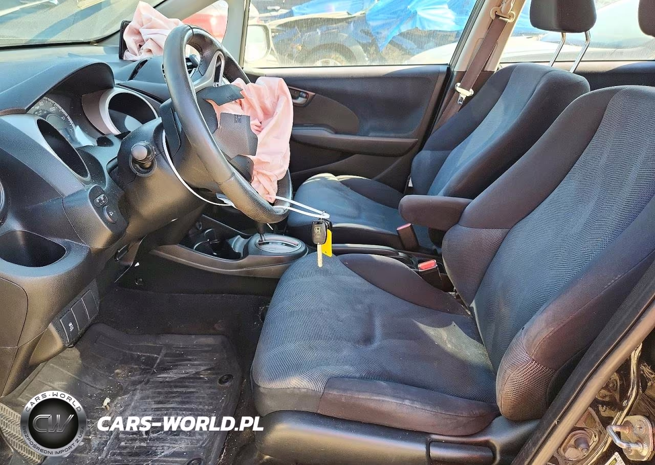 2011 Honda Fit Sport VIN:JHMGE8H52BC026095 - 7