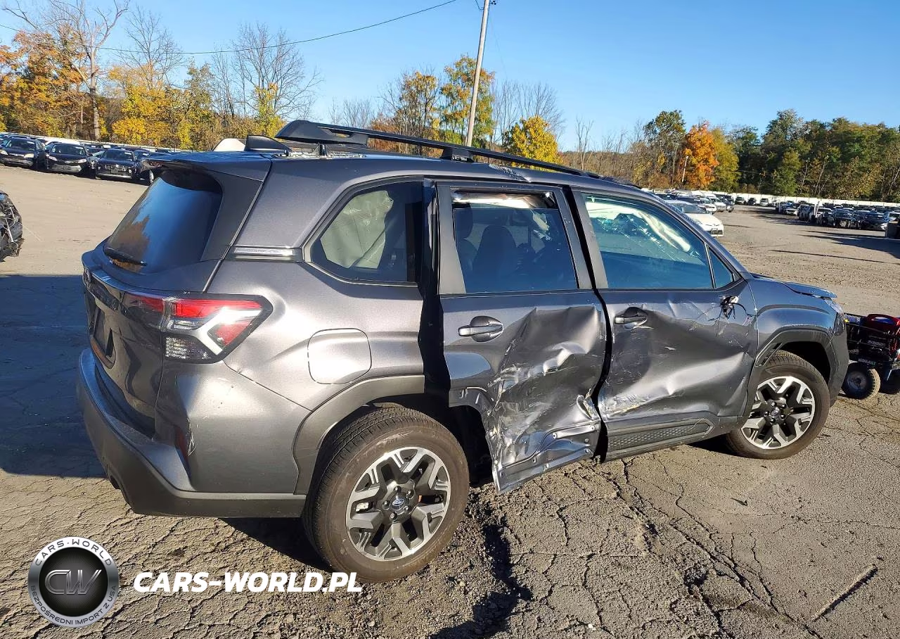 2025 Subaru Forester Premium VIN:JF2SLDDC6SH549302 - 3