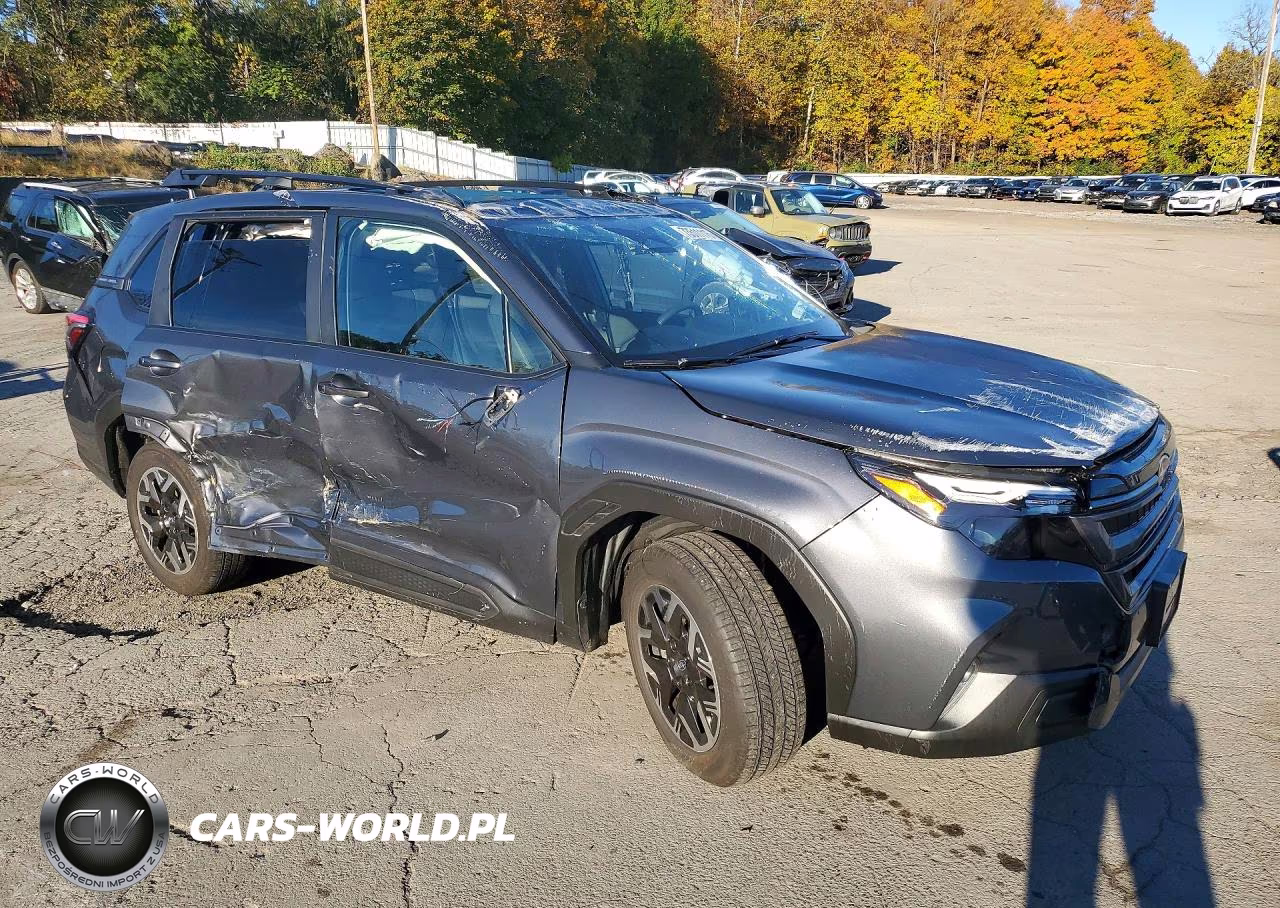 2025 Subaru Forester Premium VIN:JF2SLDDC6SH549302 - 4