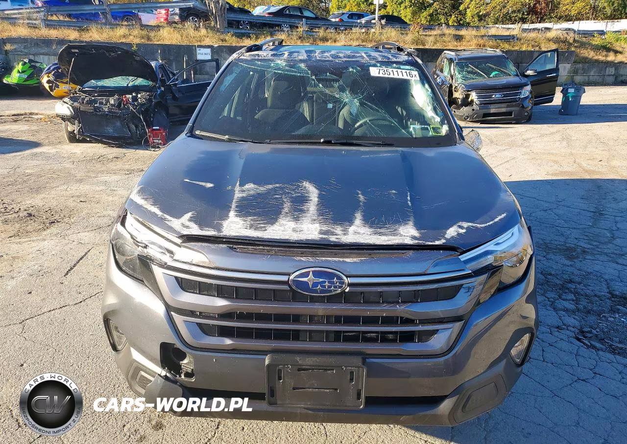 2025 Subaru Forester Premium VIN:JF2SLDDC6SH549302 - 5