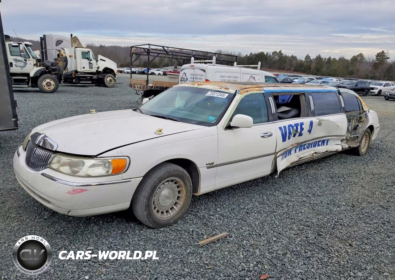 1998 Lincoln Town Car Limousine