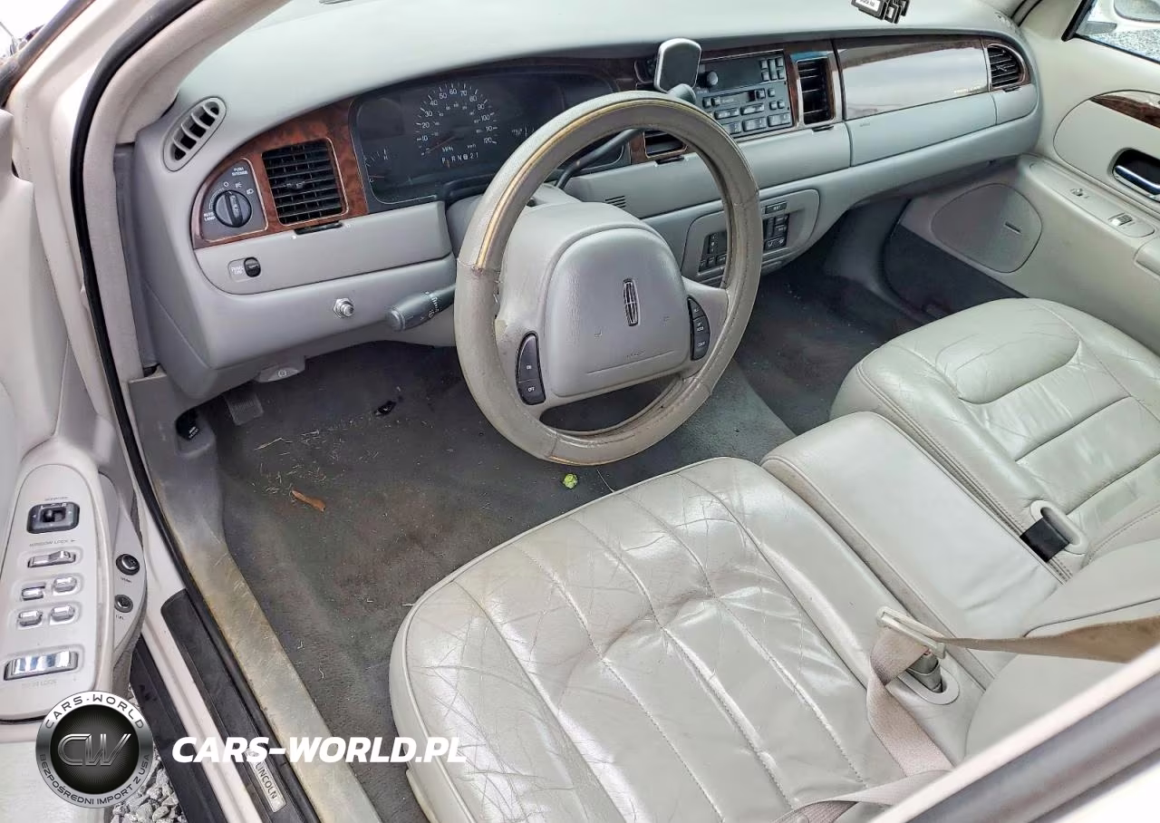 1998 Lincoln Town Car Limousine VIN:1L1FM81W8WY611515 - 8