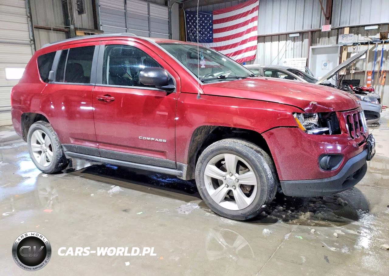 2012 Jeep Compass Latitude VIN:1C4NJDEB7CD659727 - 4