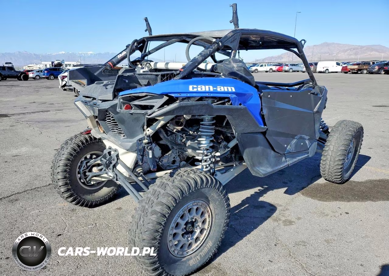 2023 Can-Am Maverick X3 Utility Vehicle VIN:3JBVXAV23PE000709 - 4