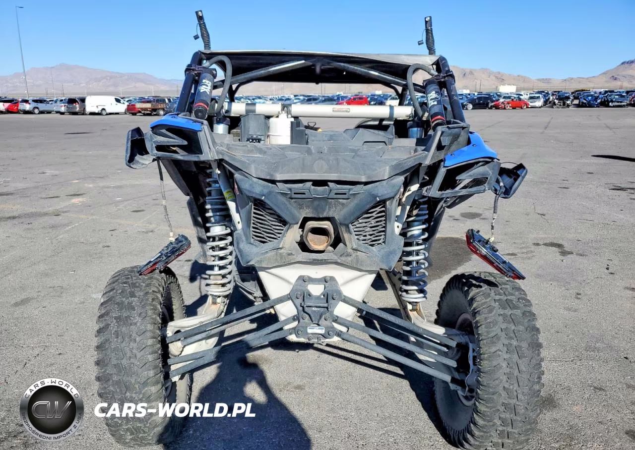 2023 Can-Am Maverick X3 Utility Vehicle VIN:3JBVXAV23PE000709 - 9