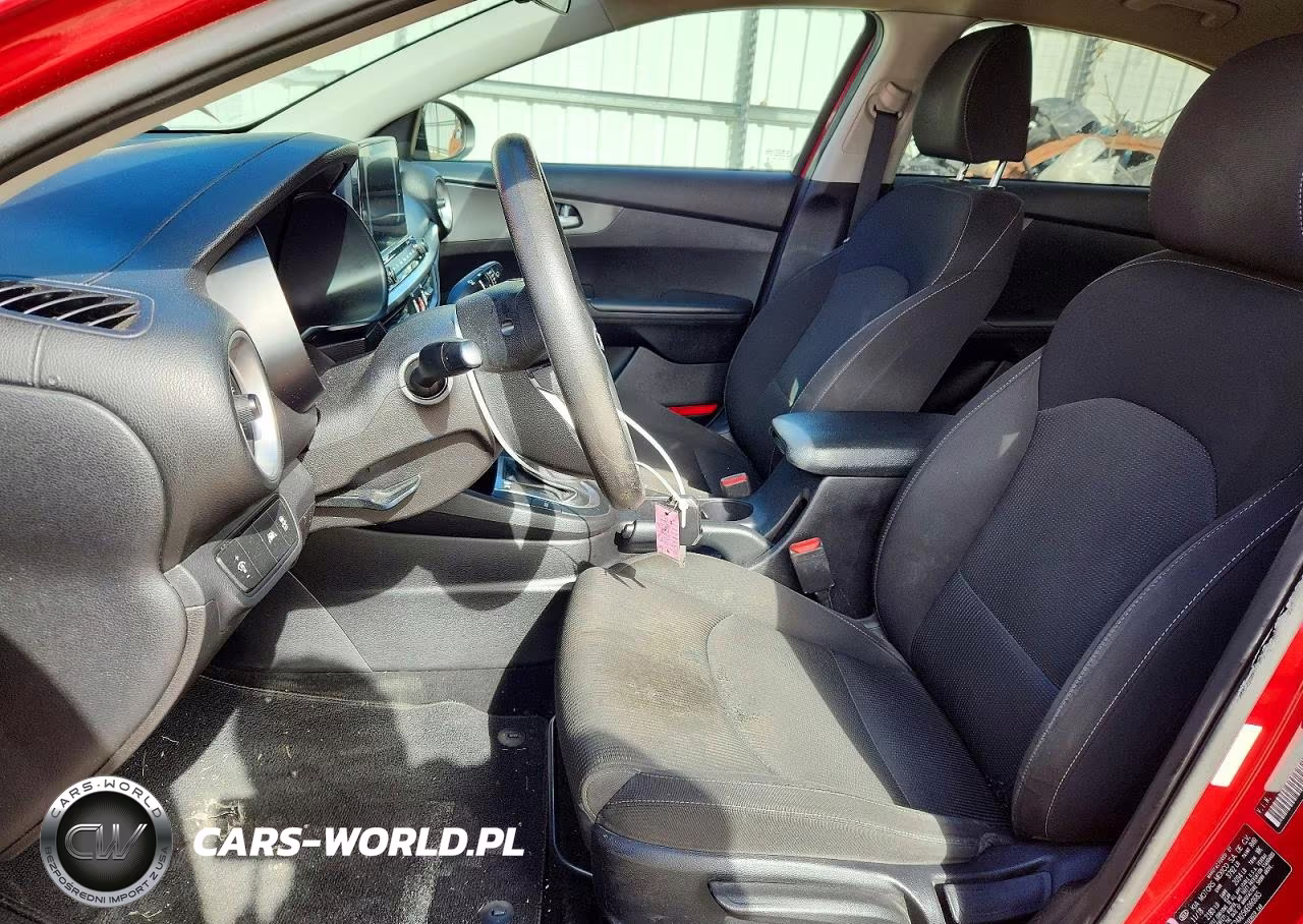 2019 Kia Forte Lxs VIN:3KPF24AD5KE060685 - 7